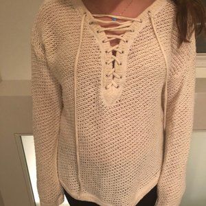 White/cream small knit sweater